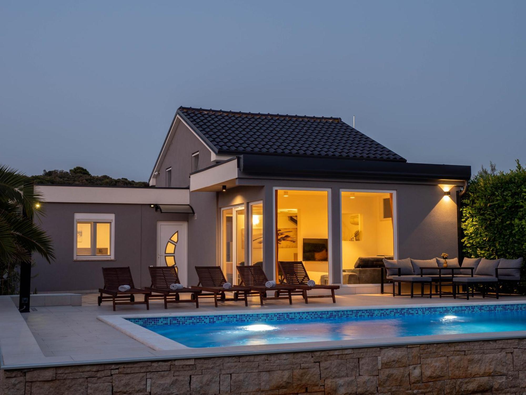 Villa Vinky Pula Luaran gambar