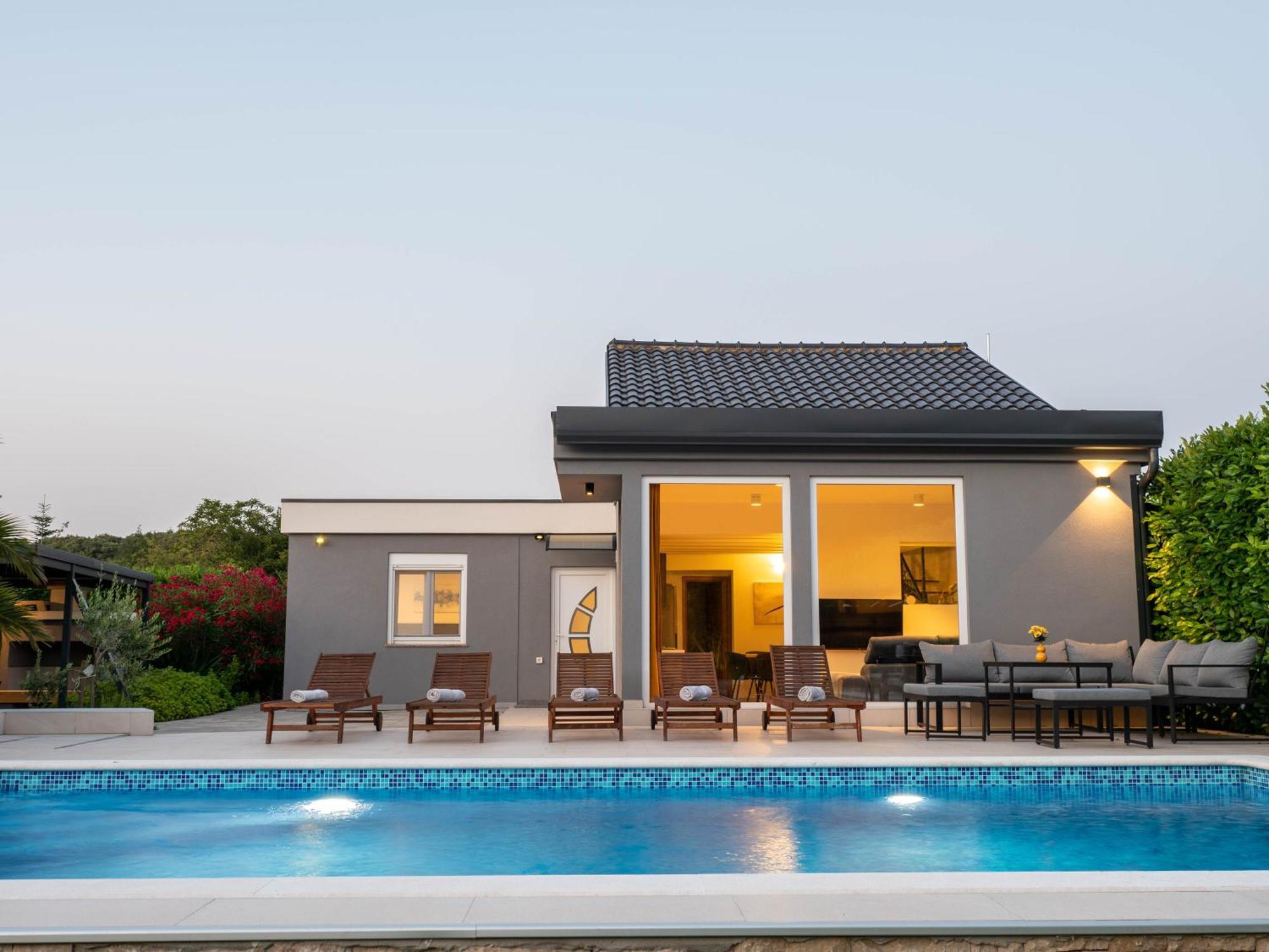 Villa Vinky Pula Luaran gambar